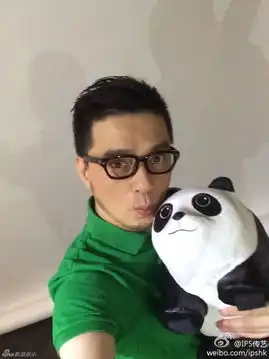 千只纸熊猫空降香港刘嘉玲舒淇卖萌合影倡环保