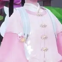 这是谁家小姑娘,快快背起书包上学堂