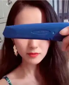 小姐姐变身刀妹,当看到刀妹眼睛后,网友打扰了