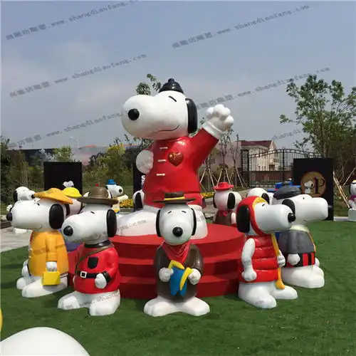 2018春节新年美陈狗吉祥物动物玻璃钢雕塑卡通狗