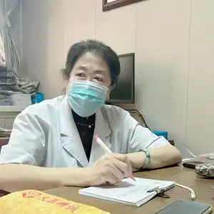 御医后人李彩霞传承中医古法辨治精神疾患
