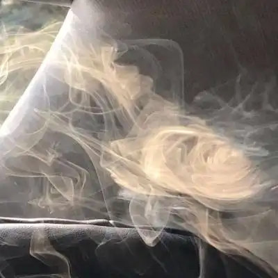 唯美仙气背景图想你只能听歌喝酒