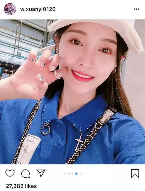 迷人计丨还在get陈乔恩同款荷包蛋美甲适合你才能仙气十足