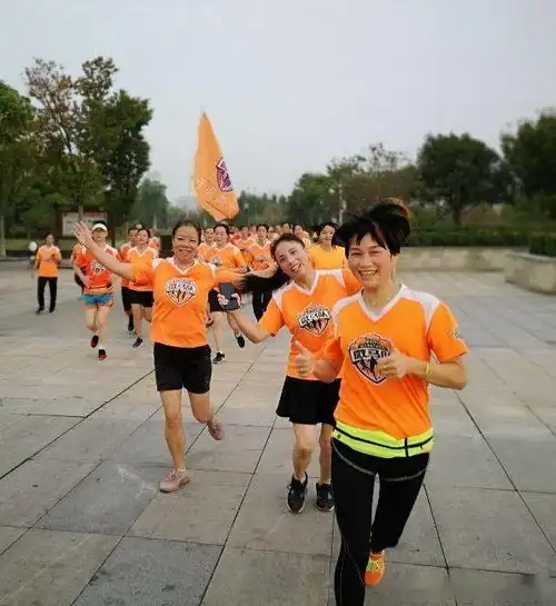 新干微马例跑群首次暨微马队2019次周日例跑纪念