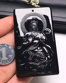 小伙1.2万买的木炭般原石,切开后什么帝王绿都弱爆了,这个才厉害