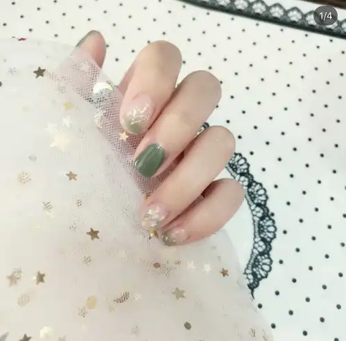 春日专属的绿色小清新美甲,高级显白自带美颜效果哦