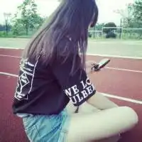 比较普通的14岁背影天天女生头像