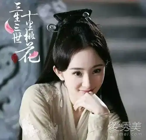 我妹妹饿了杨蜜用什么口红我妹妹饿了杨幂的嘴是红色的