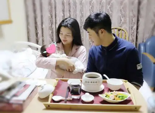 乡村爱情12中的帅哥,娶美女音乐老师,如今36岁婚姻很幸福