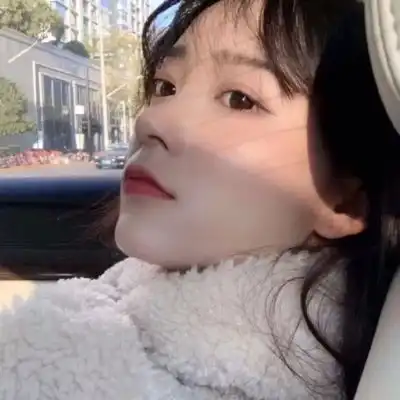 想和你一起在晚风里说些可爱的废话数星星知道月亮也凑过来听