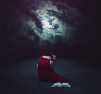 青春,荒诞不羁只是表象
