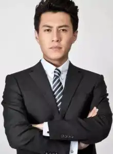 某音上的假靳东,为何会令众多中老年女网友趋之若鹜