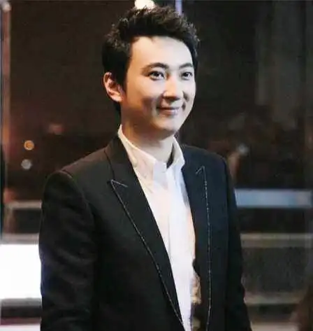 吴秀波妻子终发声明,指责女方多次索要巨额金钱,王思聪开骂渣男