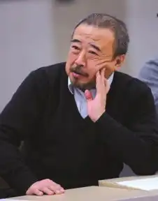 时隔十年国话院重排原创话剧青蛙用荒诞对话环保