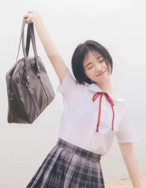 江辰小希甜到犯规青春剧小美好热播圈粉,女主角清纯妆容助你爱情甜腻