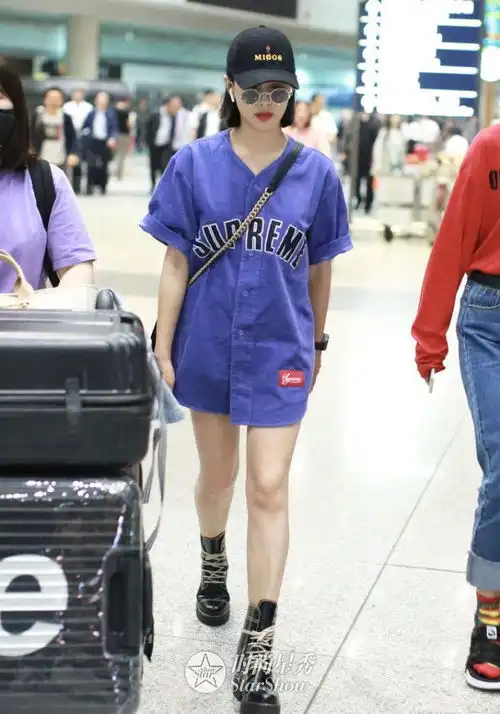 红黑榜丨迪丽热巴美成天仙,吴昕变身菜场大妈却是为了哪般