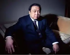 王晶看走眼了,本以为他根本火不来,没想到变成了一个时代的巨星