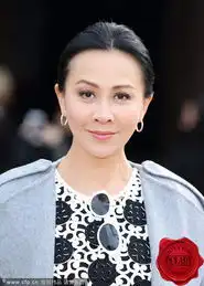 刘嘉玲看秀气盖全场angelababy桂纶镁甜蜜合影