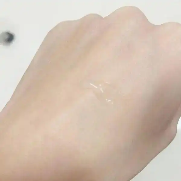 干唇星人唇膏,轻松摆脱干燥开裂的沙漠唇