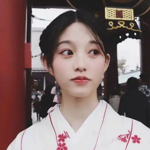女生头像玫瑰到了花期我很想你