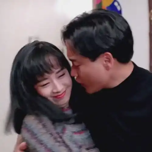唯一被张国荣求过婚的女人,拒绝他后3婚2离,如今60岁风采依旧