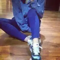 最新头像情侣盘腿坐的盘腿坐着的情侣头像