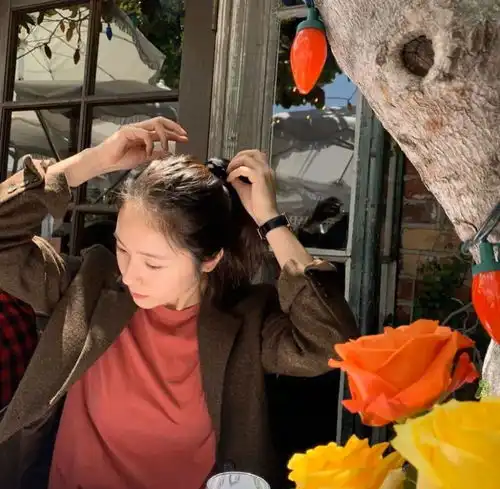 a爆了久未营业的郑秀晶回归在即,冰山美人更冷艳了