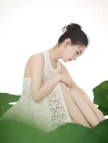 赵丽颖果然当妈后不一样了,穿件星空纱裙强势回归,让人刮目相看