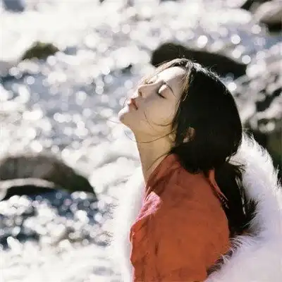 2023唯美氛围感女生头像图片