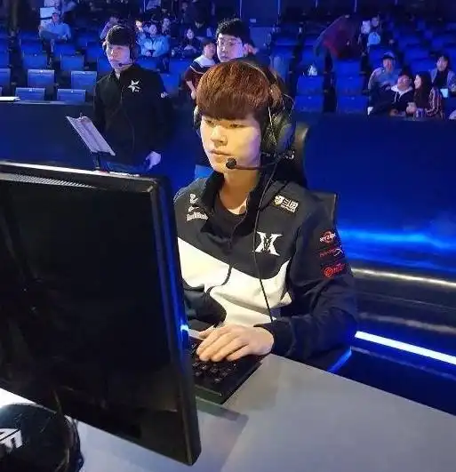 lolkz翻盘gen战绩直追skt战队,老牌强队的崛起之路