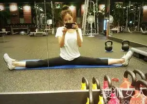 韩国美女设计师自拍照爆红沙滩比基尼秀身材