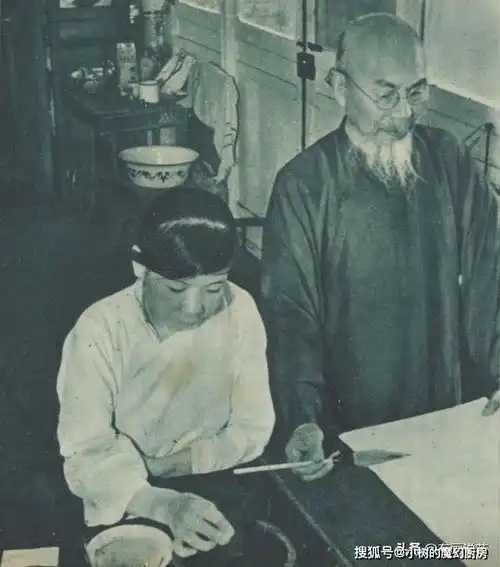 齐白石55岁画画结良缘,娶18岁丫鬟,相爱25年生下5子