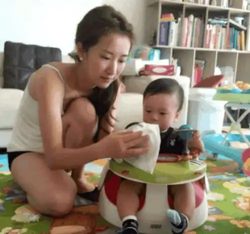 薛之谦孩子小名是小雪糕,明星孩子的名字也取的太随意了吧