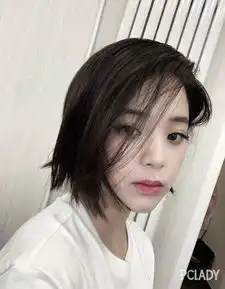欧阳娜娜剪短发,那张怦然心动的初恋脸不见啦