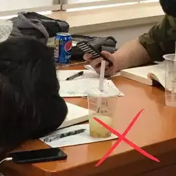聂耳图书馆里一男子的恶心行为引网友怒斥清理出去