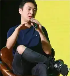 王思聪18万买了个英雄联盟号,看到账号id,网友这个我服了