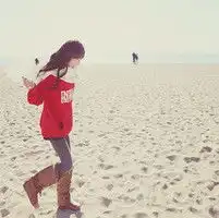 洋娃娃般的唯美女孩头像只想做你爱的最后一个