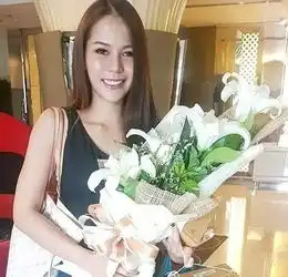从杀马特变成天使脸蛋魔鬼身材网红,变化巨大令人头皮发麻