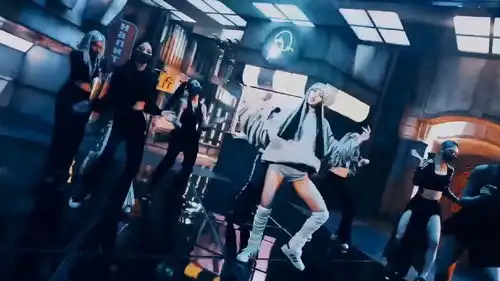 lisa新歌粉墨热曲,妥妥yg混音绝配
