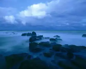 夜晚湖面高空风景风光美景旅游自然寂静
