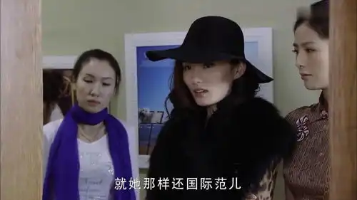 女模特瞧不起农村同事,农村模特一上镜惊艳全场,实力打脸了