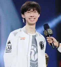 各个ad选手对宝蓝的评价,smlz直接破口大骂网友心疼阿水