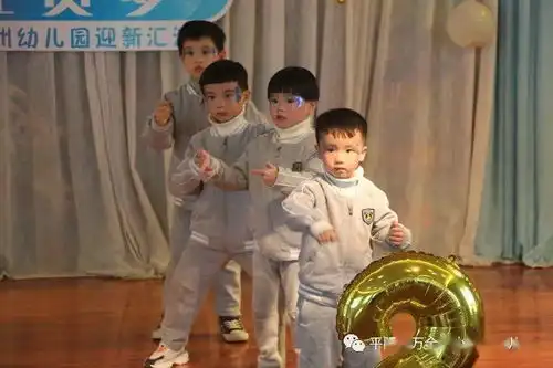 抖音直播,疫样精彩万全镇小童洲幼儿园迎新汇演