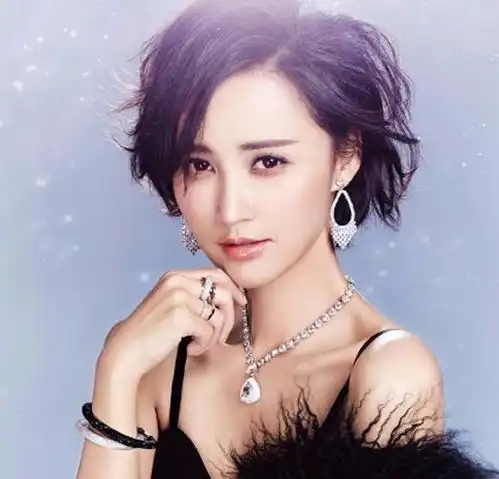 插足王志飞婚姻,被前夫内涵恶心40岁张歆艺凭什么能被帅哥袁弘捧在手心