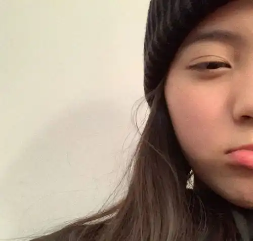 又丑又懒还想活成欧阳娜娜你清醒一点