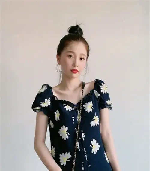 今年夏天小雏菊火了,清新时尚有个性,明星潮人都跟风