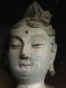 甘肃天水麦积山石窟中国四大石窟之一