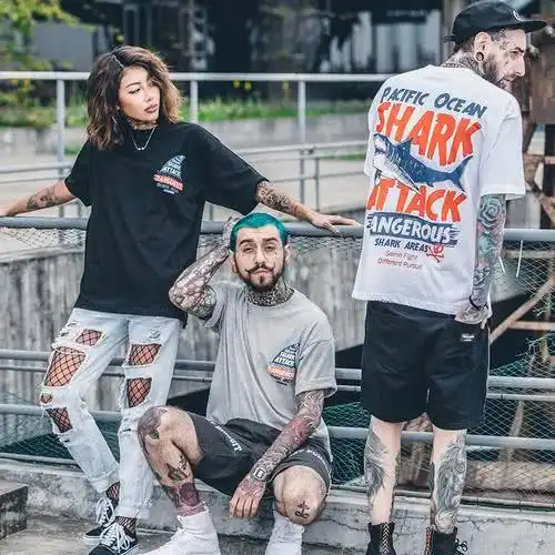 如何搭配出嘻哈的感觉,潮酷女孩的首选,帮你捕捉满满吸睛度