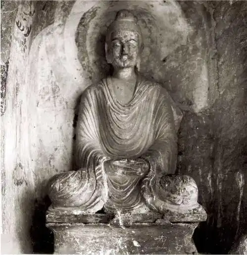 麦积山佛影