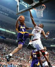 nba总决赛经典图片乔丹洒热泪詹皇登基